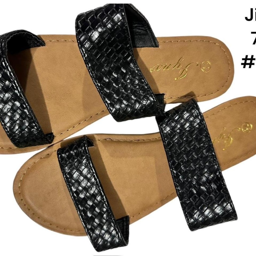 New‎ Jinx Black Sandals Size 7.5